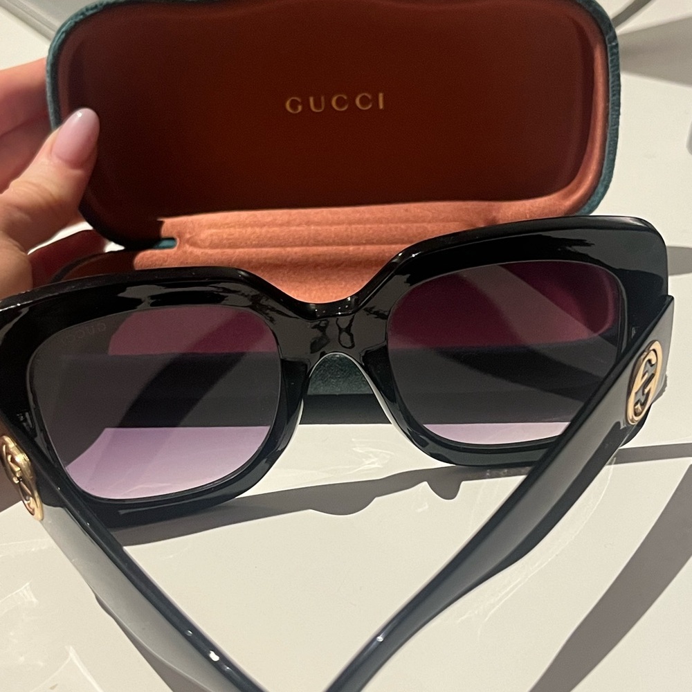 Large Gucci sunglasses
